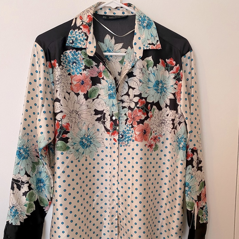 Brand NEW zara silk blouse, Flower pattern